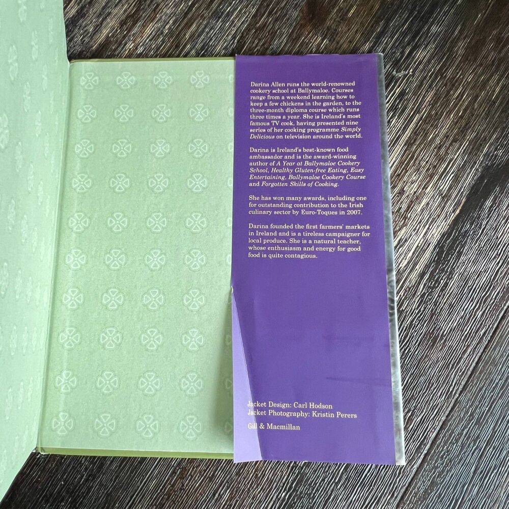 Irish Traditional Cooking Over 300 Recipes from Ireland's Heritage Revised Allen - Picture 5 of 11
